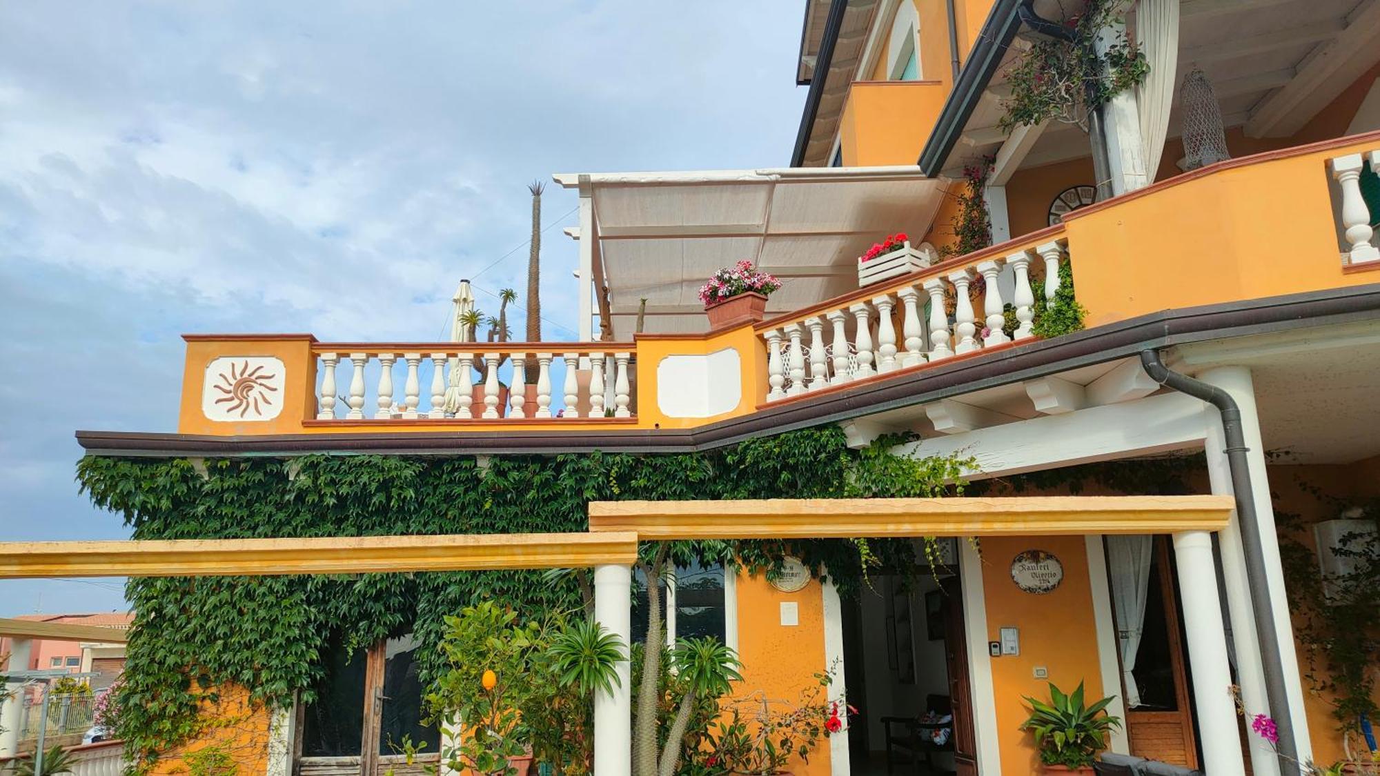 B&B "Raggio Di Sole" Le Castella  Ngoại thất bức ảnh